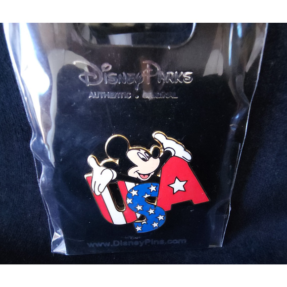 Mickey Mouse American Flag USA Pin Patriotic Mickey Face Disney Parks Pin Rare - Picture 2 of 4